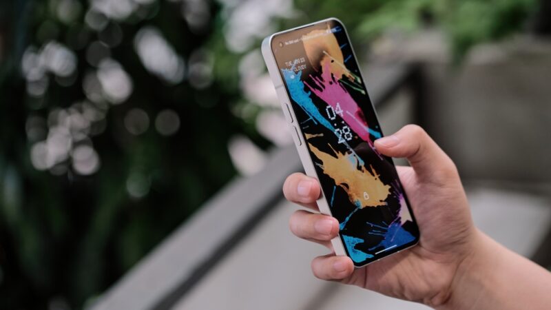 Обзор Nothing Phone 1: стиль и инновации в одном устройстве